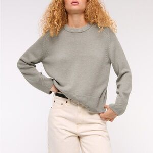 Abercrombie & Fitch Women's Madeline Crew Neck Sweater - L - Frosty Olive
